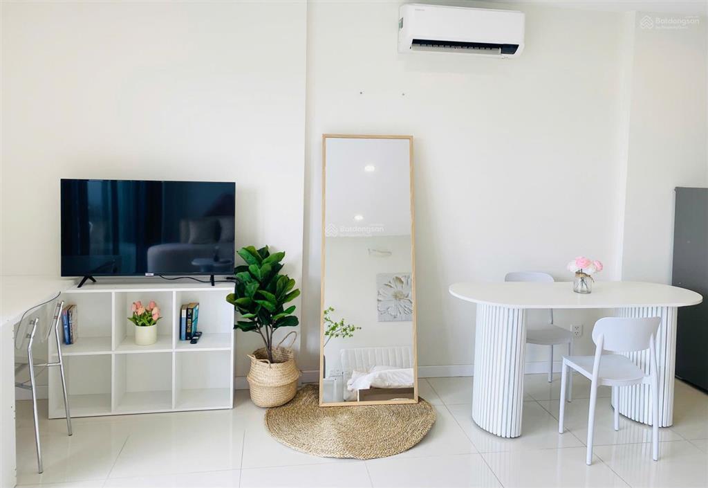 Cc bán căn hộ lavida plus giá chỉ 2,4 tỷ, đang có hợp đồng thuê 10tr/tháng