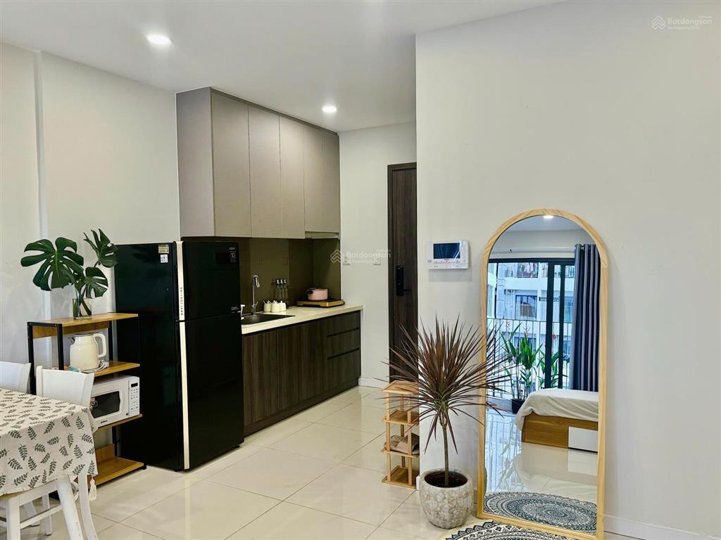 Cc bán căn hộ lavida plus giá chỉ 2,4 tỷ, đang có hợp đồng thuê 10tr/tháng