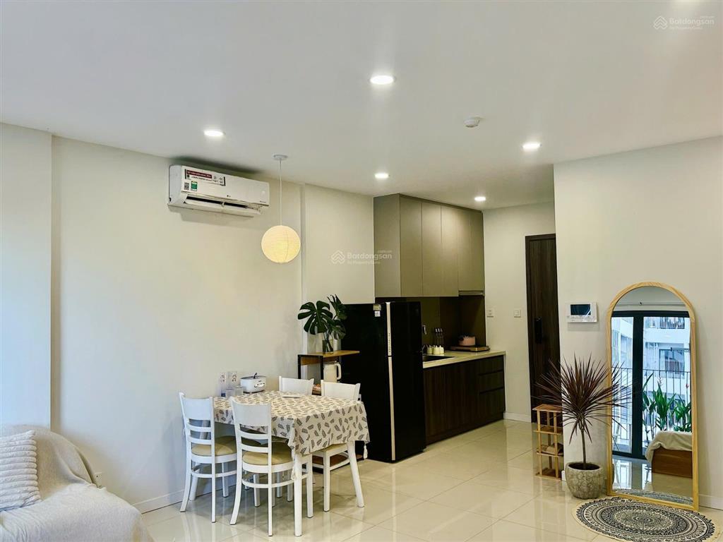 Cc bán căn hộ lavida plus giá chỉ 2,4 tỷ, đang có hợp đồng thuê 10tr/tháng