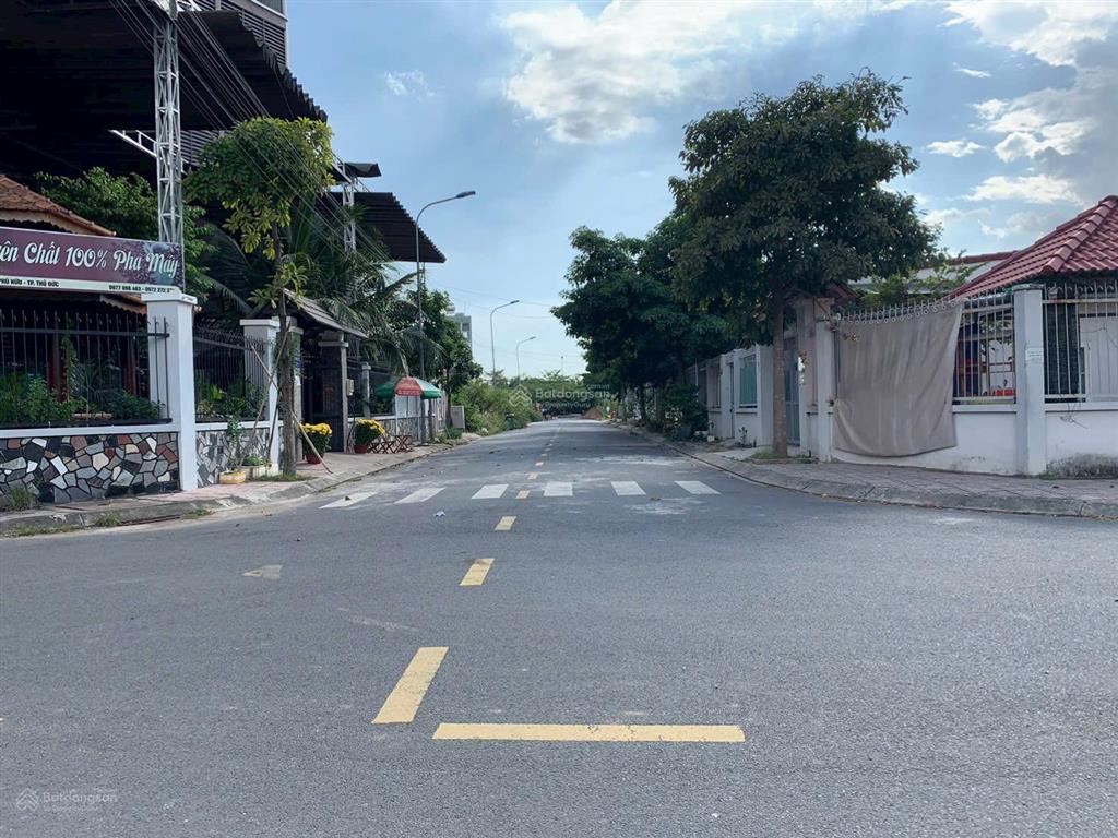 Bán lô đất rẻ nhất hẻm 68 bưng ông thoàn giá 5,1 tỷ.  0918 290 ***