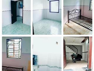 Cho thuê phòng q3 rộng rãi thoải mái. cửa sổ lớn.máy lạnh.nệm quạt.2tr5