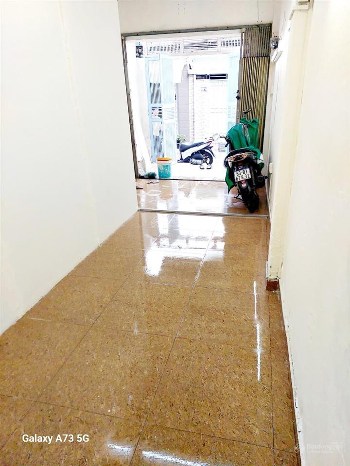 Cho thuê mặt bằng q10. ngay trường học. 3tr7