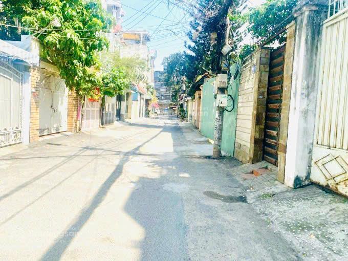 Gấp bán 16 tỷ giảm về 14.2tỷ (chỉ 102tr/m2)  bán nhà c4 140m2 (7m x 20m)  ngay bv gia định