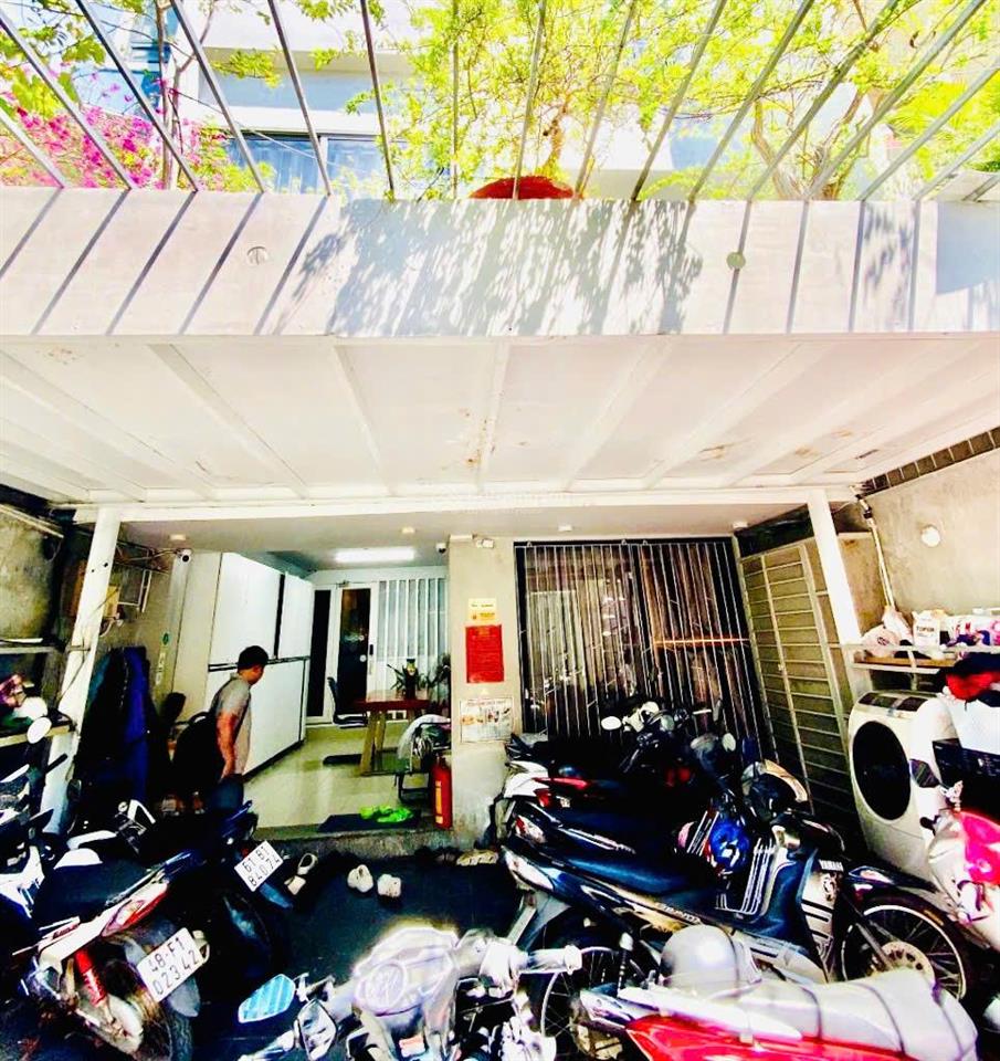 Khan hiếm nguyễn cửu vân p.17  bán toà nhà chdv 5 tầng 170m2 (7m x 28m)  dòng tiền 1.3 tỷ/năm