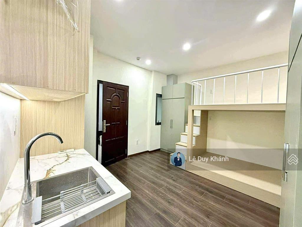 Gấp bán "18 tỷ giảm về 15.5 tỷ"  bán chdv 6 tầng 90m2 (6m x 17m)  dòng tiền 1,5 tỷ/năm giáp q.1