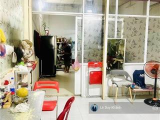 Ngộp bank 9.5 tỷ giảm về 8 tỷ (chỉ 76tr/m2)  bán nhanh nhà c4 105m2  lô góc hẻm xe hơi