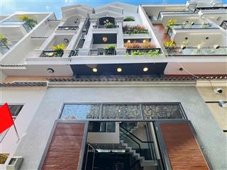 Đi nước ngoài định cư bán gấp nhà ở đường minh phụng, phường 2, quận 6, giá 4 tỷ 050 triệu