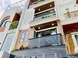 Đi nước ngoài định cư bán gấp nhà ở đường hồ xuân hương, phường 6, quận 3, giá 3 tỷ 250 triệu