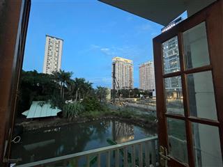  giáp q7, phòng full nt, ban công, view công viên, , có bếp, đường lớn, ko ngập , an ninh