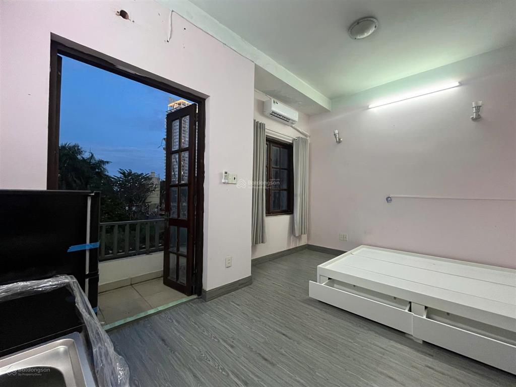  giáp q7, phòng full nt, ban công, view công viên, , có bếp, đường lớn, ko ngập , an ninh