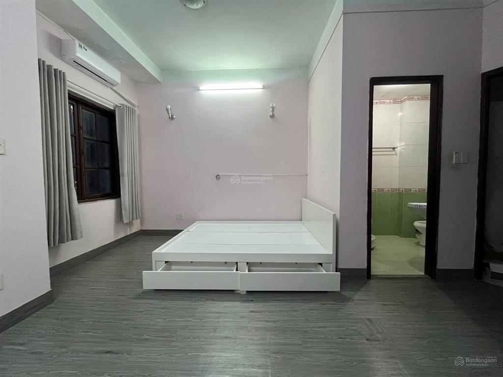  giáp q7, phòng full nt, ban công, view công viên, , có bếp, đường lớn, ko ngập , an ninh