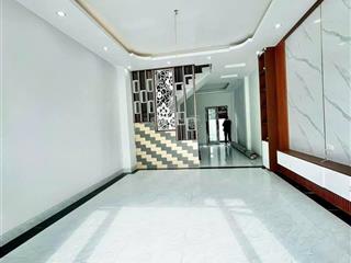 Căn góc 3 thoáng! chính chủ bán nhà kim chung di trạch 45m2 x 4 tầng ô tô đỗ gần , chỉ hơn 4tỷ tý.