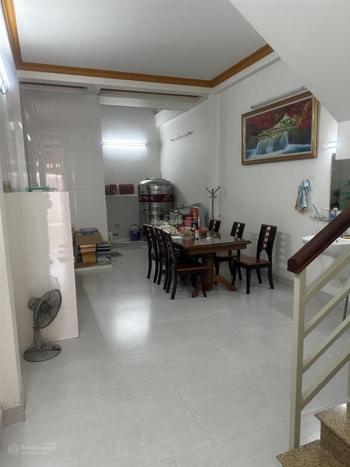 Gia cát lượng còn khen vị trí đẹp, mặt tiền căn góc lê quang định gần q1. 6x 25m,3tầng  28,6 tỷ