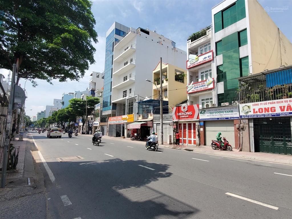 Gia cát lượng còn khen vị trí đẹp, mặt tiền căn góc lê quang định gần q1. 6x 25m,3tầng  28,6 tỷ