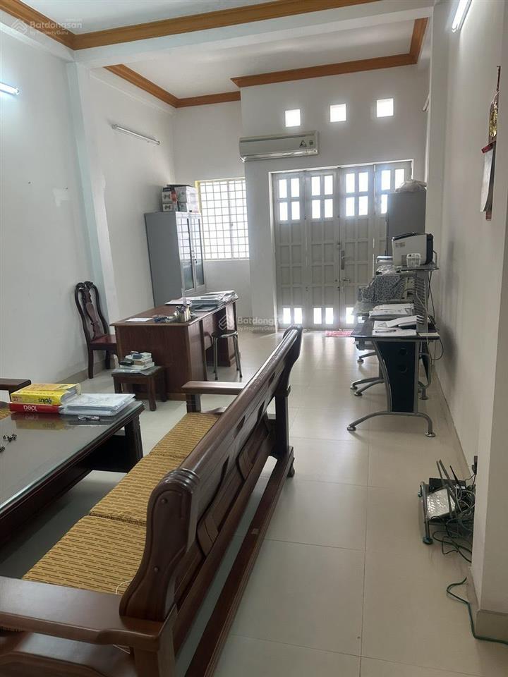 Gia cát lượng còn khen vị trí đẹp, mặt tiền căn góc lê quang định gần q1. 6x 25m,3tầng  28,6 tỷ