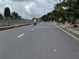 Mt kênh nước đen bhh bình tân thông kênh tham lương . 8 x 20 giá 17 tỷ tl