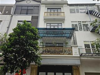 Cần bán gấp liền kề văn phúthang máy full nội thất xịnvị trí đắc địa,dt.90m5 tầng,nhỉnh 22 tỷ