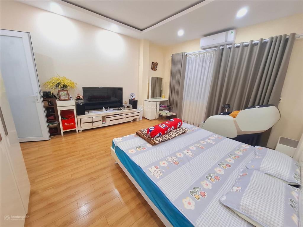 Chính chủ gửi bán gấp liền kề văn phúnhà hoàn thiện đẹp,ko lỗi ,dt 80m5 tầng,nhỉnh 18 tỷ