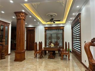 Chính chủ gửi bán biệt thự vip hà đông  view vườn hoa, dt 155m2  4 tầng.