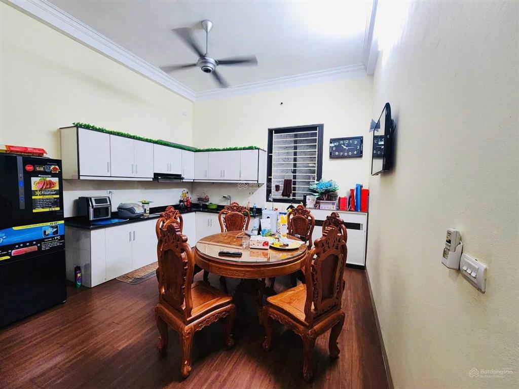 Chính chủ gửi bán nhà đấu giá man bồi gốc găng, dt 52m2  4 tầng  ô tô tránh, gần ga tàu điện