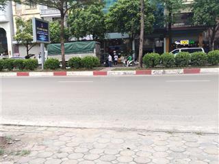 Hoàng quốc việt  bán nhà 4 tầng  vỉa hè ô tô tránh  dt 60m2 x mt 5m  giá 25 tỷ