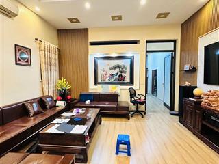 Phường đức thắng bán nhà 3 tầng dt 120m2  giá 11,5 tỷ