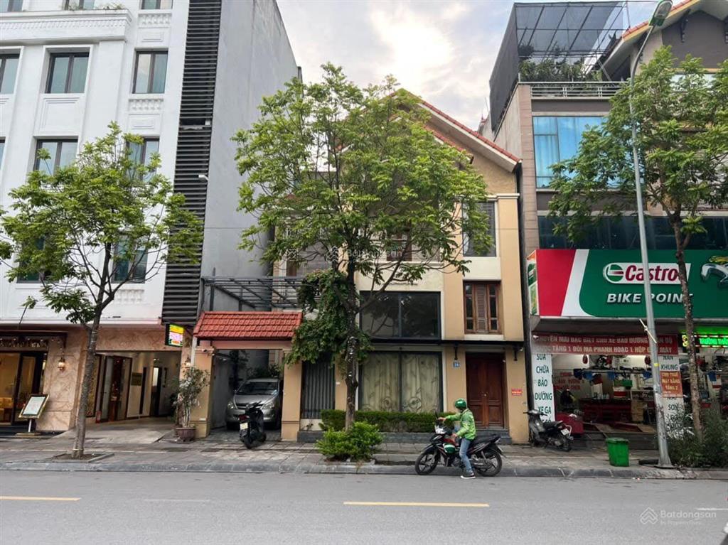 Lạc long quân  bán đất  dt 95m2 x mt 5m  giá 48 tỷ