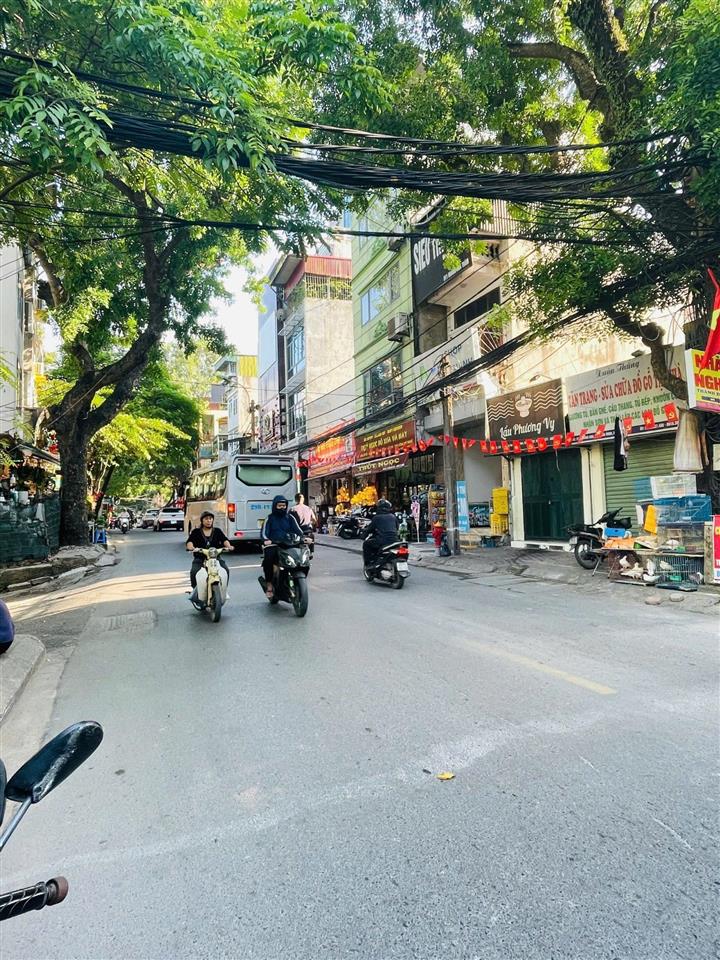 Nhà 2 tầng 265m2 giá 78 tỷ tại mặt phố hoàng hoa thám