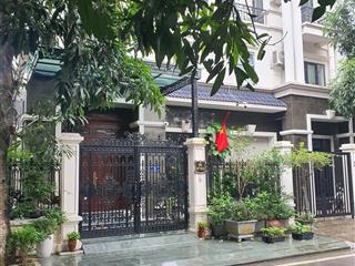 Biệt thự trung văn  đường tố hữu , có thang máy . giá 290tr/m2 , 0903 892 ***