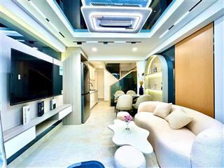 Nhà 4 tầng cách mạng tháng 8 nhỉnh 4tỷ