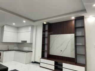 Bán nhà mới 5t 3pn dtsd 150m2, hoa thám ngay sát kđt gleximco, nội thất đầy đủ. giá 5.3 tỷ ctl