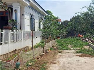 Chính chủ bán lô đất đẹp làn 2 trục chính liên huyện hòa thạch quốc oai! dt 180,1m, mt 5,6m 3,25 tỷ
