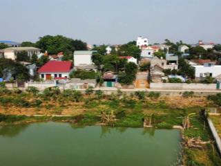 Cc gửi bán lô đất đẹp view hồ full thổ cư ngõ thông ô tô đông yên quốc oai. 100m2,mt5,4m, giá2,65tỷ