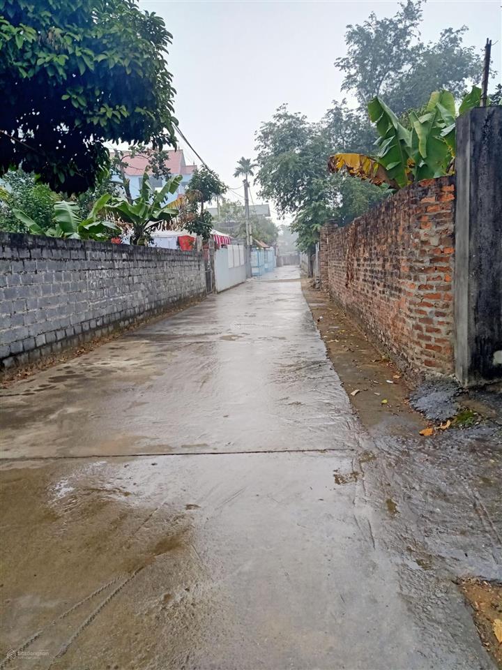 Hót hiếm, dt 192m2 (đất ở 148m2) mặt tiền 9m sâu 21,33m giá 3,4tỷ đất tại hòa thạch quốc oai hà nội