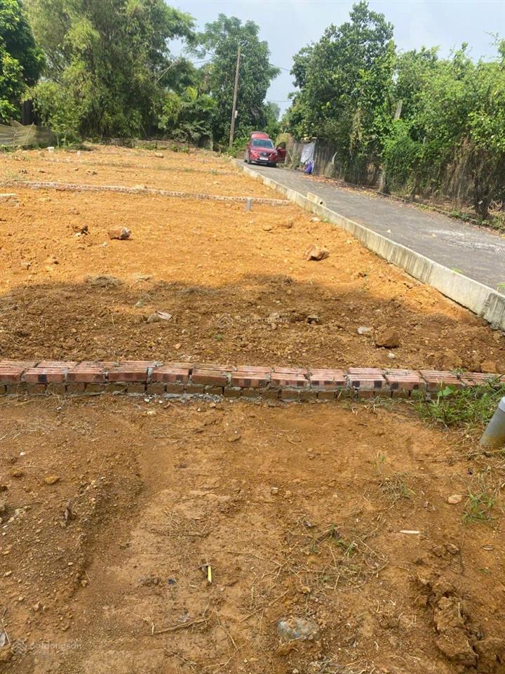 Cc cần bán 3 lô đất 100 m full thổ cư mặt tiền rộng giá chỉ 2 tỷ / lô ngõ oto tại phú cát tp hà nôi