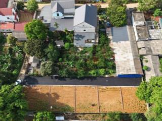 Cc cần bán 3 lô đất 100 m full thổ cư mặt tiền rộng giá chỉ 2 tỷ / lô ngõ oto tại phú cát tp hà nôi