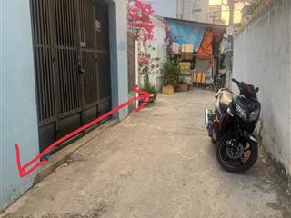 Bán đất tặng nhà cấp 4  1135 huỳnh tấn phát  q7 .