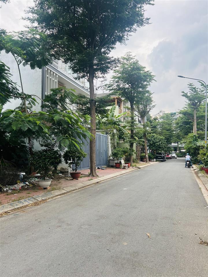 Bán đất 10x20m khu kim sơn , gần đh tôn đức thắng, dtcn đủ 200m2 giá 25ty5