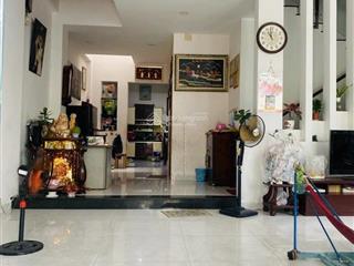 Quận 7  nhà dt 10x30m, hxh gần nguyễn thị thập