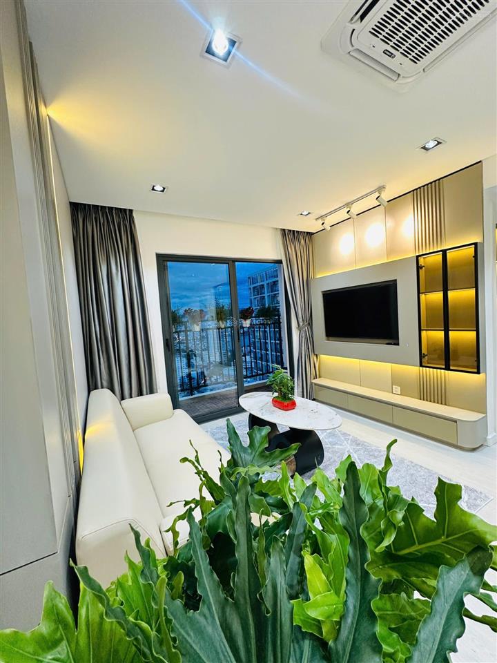 Căn hộ sổ hồng tầng 28 dqua nội thất siêu đẹp mới keng, view xéo biển giá 4 tỷ 950