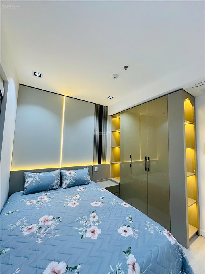 Căn hộ sổ hồng tầng 28 dqua nội thất siêu đẹp mới keng, view xéo biển giá 4 tỷ 950