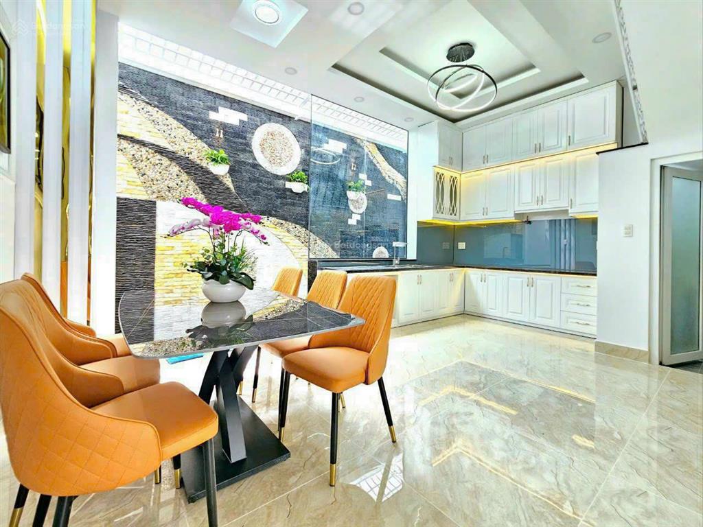 Hxh q3  khu vip hồ biểu chánh  4 tầng, 4x17  cam kết chuẩn 100%