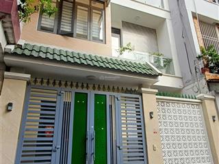 Biệt thự q1  khu vip đoàn thị điểm  ngang 8m, 4 tầng  cho thuê 40tr/tháng