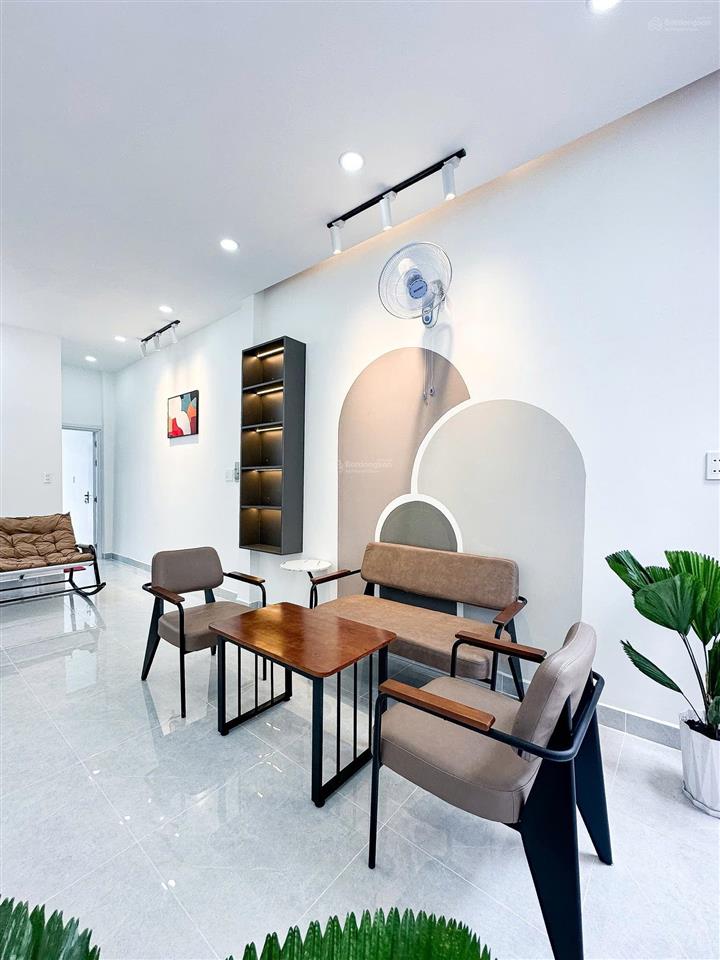 Hẻm 6m  khu vip bàu cát 2  4 tầng, 5x18  cam kết chuẩn 100%