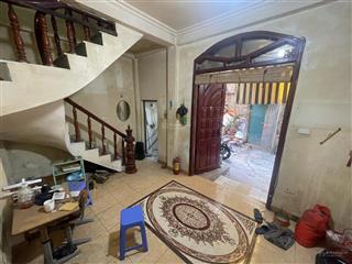 Bán nhà riêng tại phố hàng mã, hoàn kiếm lô góc. nhỉnh 5 tỷ, 25/28 m2, 3pn, 4wc, sổ riêng vuông đẹp