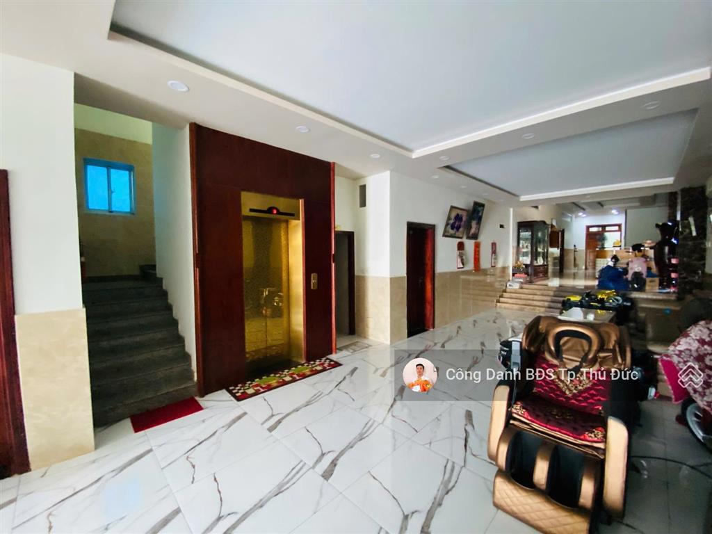 Chính chủ 30 tỷ chdv 5 tầng 54 phòng đường 10m 2 thang máy nội thất cao cấp 7.7x43m
