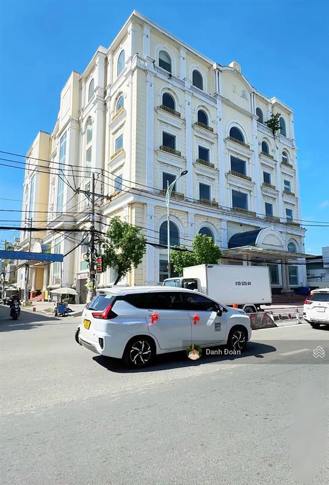 134tr/m2 toà nhà 1 hầm 7 tầng góc 2mt lê văn quới|40x50|biểu tượng lê văn quới|dtsd13.000m2