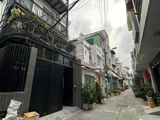Tòa nhà hxh 6m trần phú, p. 4, q. 5. dt 8x18, nh 8,9m. 6 tầng có thang máy. giá tốt 32 tỷ