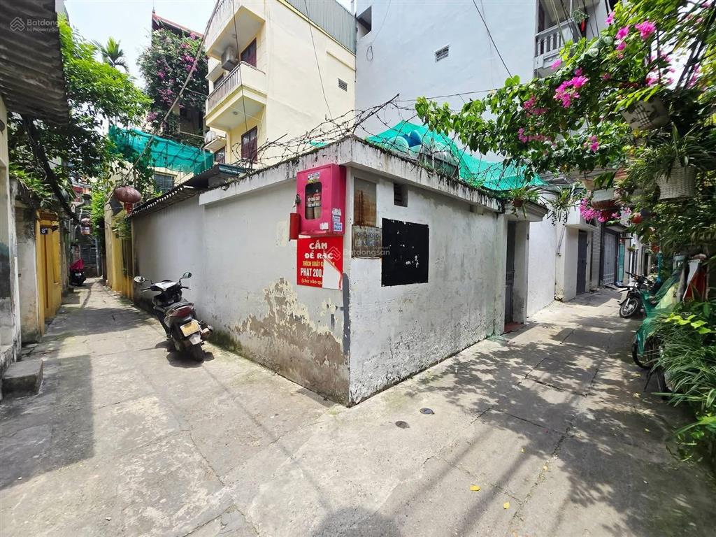 Miếng đất đẹp lô góc ngã tư ngõ phố minh khai mt 9,5m vuông đẹp xây đầu tư 86m2 chỉ 12,8tỷ