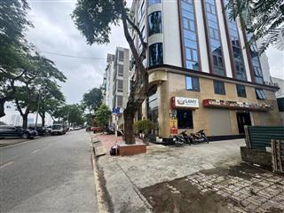 Bán nhà phân lô tam trinh xây mớithang máy gara ô tô mặt tiền rộng làm văn phòng view sát hồ